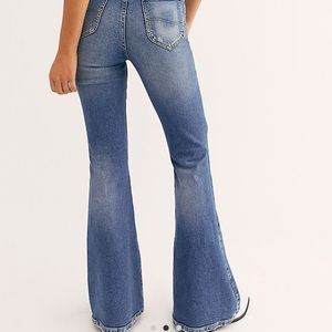 Lee high rise flare jean- Free People! size 26